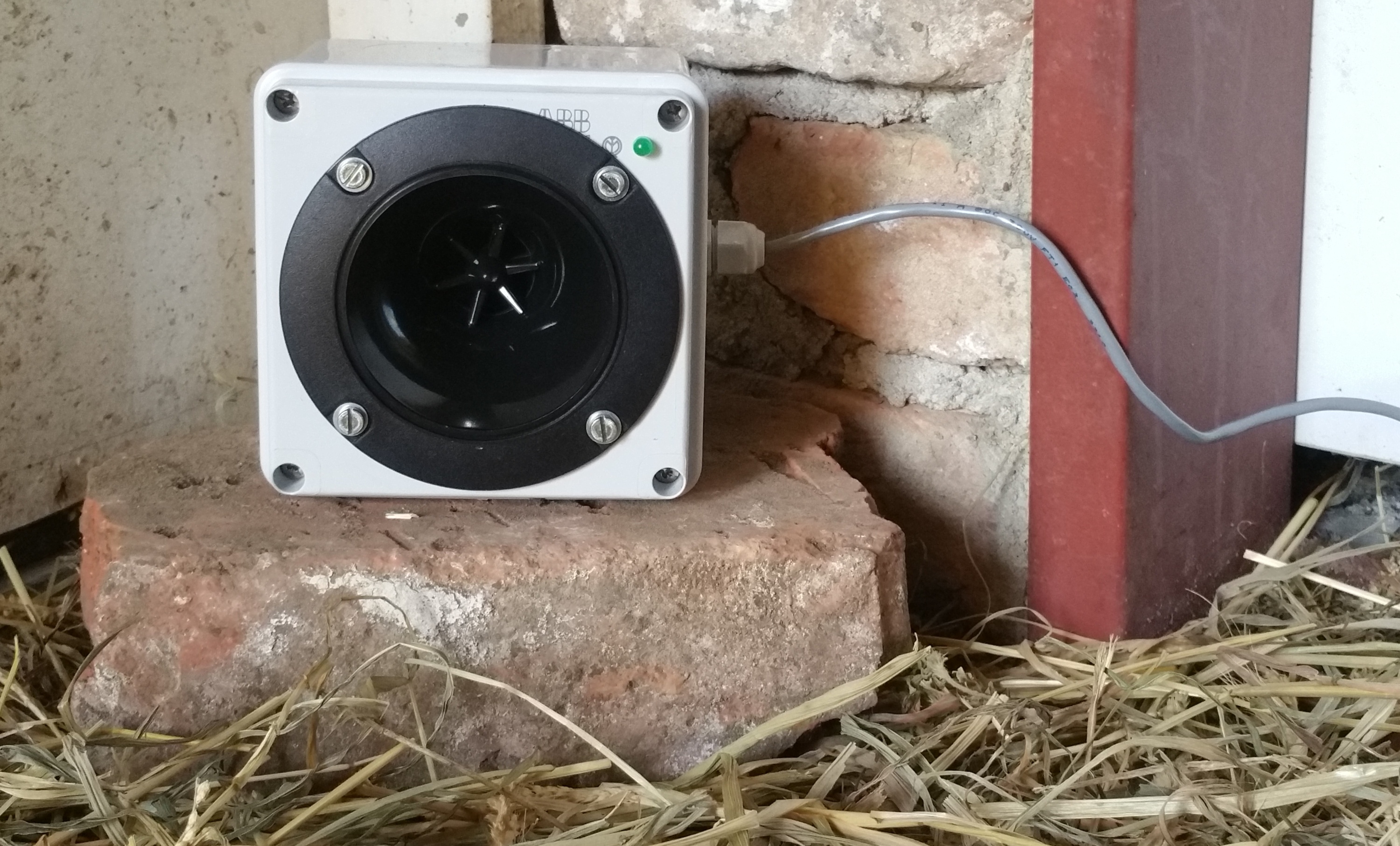 Cum se instalează repelentul de rozătoare OdH1 Supermax